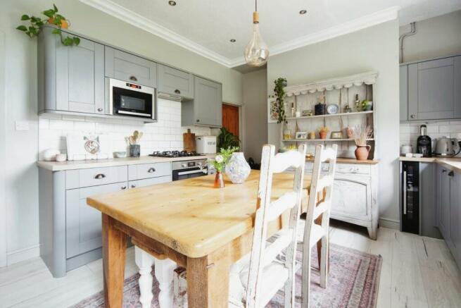 KITCHEN/DINER