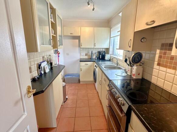 Gunville Crescent, Bournemouth – pohled 5