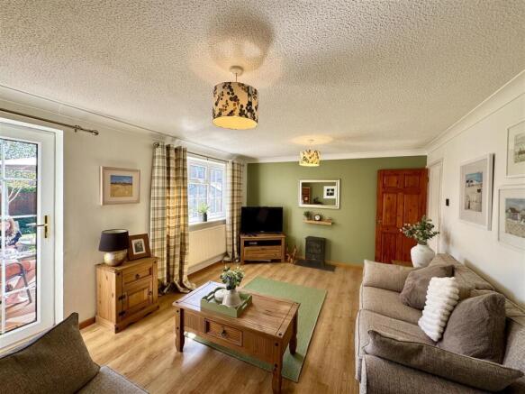SITTING ROOM