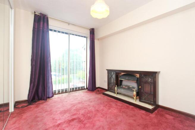 02 Bedroom