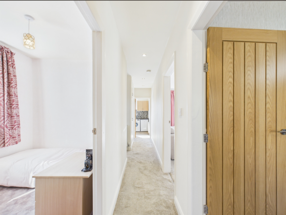 2 bed Semi-Detached Bungalow for sale Image 9