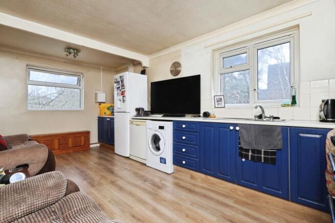 2 bed Maisonette for sale Image 5