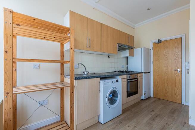 Connaught Road 86, 4-5.jpg