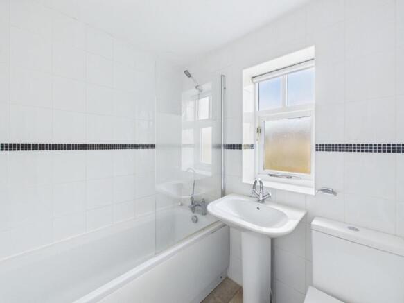 1 bed Flat for sale Image 6