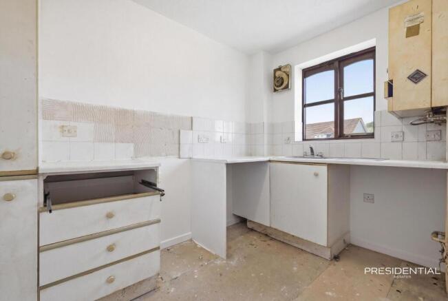 Milliners Court, The Croft, Loughton, IG10 photo 3