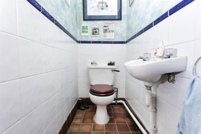 Cloakroom WC