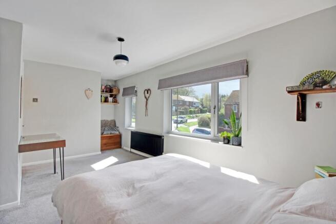 Bedroom 1 - double