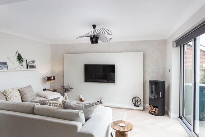 4 bed Detached for sale Image 4