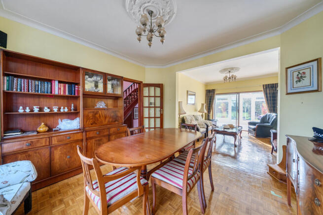 1371583-10-68f8b8...