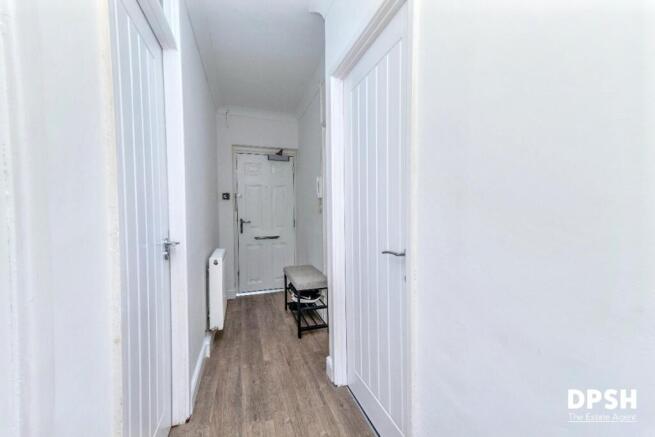 2 bed Flat for sale Image 6