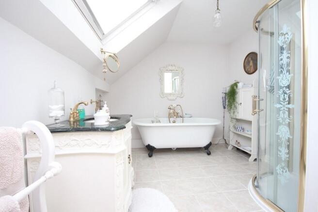 Ensuite