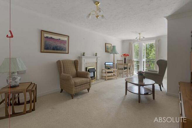 Lounge/dining room