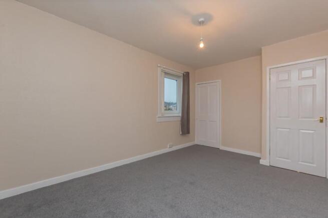 14. Bedroom 1 (2).jpg