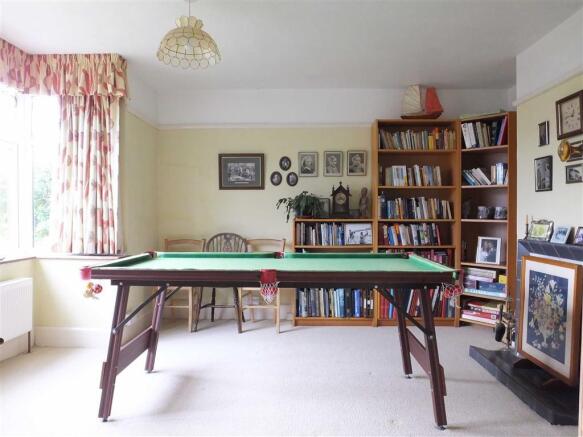 GAMES ROOM