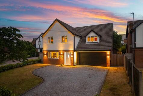 25 Walkers Lane Tarporley, CW6 0BX