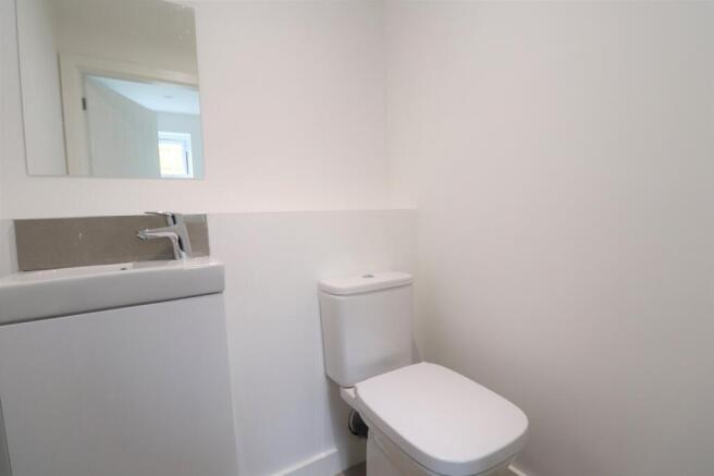 3 bed House for sale Image 9