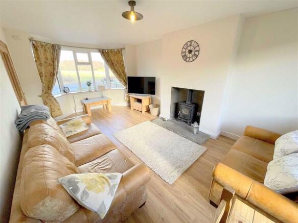 Living room / dining room