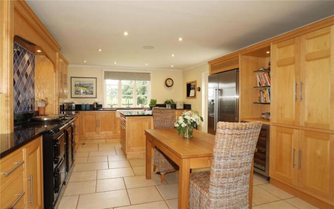 Kitchen/Breakfast Rm