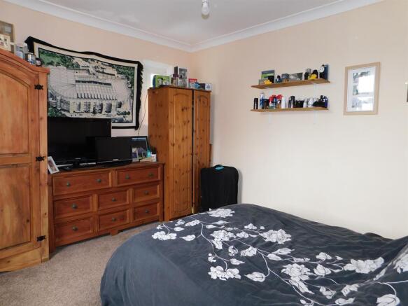 Bedroom 1a