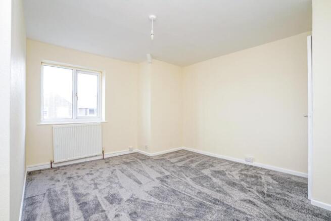 3 bed Terraced to rent Image 8