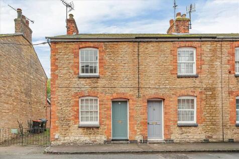 Warwick Terrace, Olney