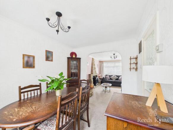 3 bed Semi-Detached for sale Image 4