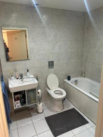 Bathroom.jpeg