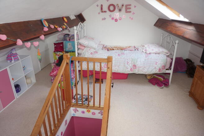 Loft room.JPG
