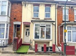 24b, Meadowbank Road, Chatham ME4 4PD