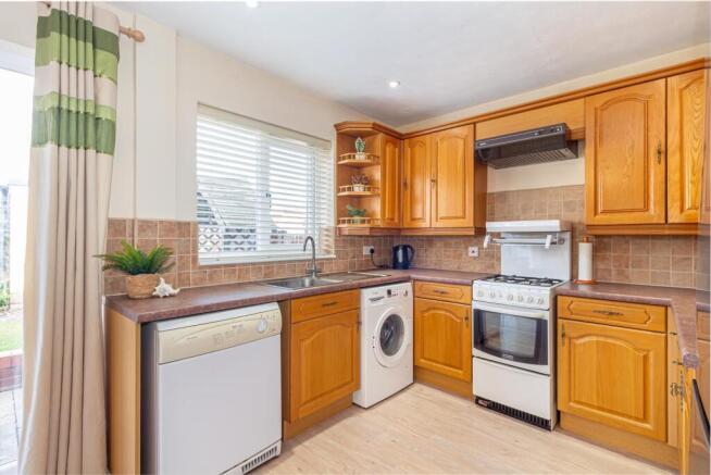 Kitchen-3.jpg