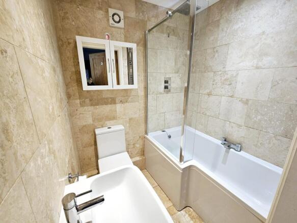2 bed Semi-Detached for sale Image 8