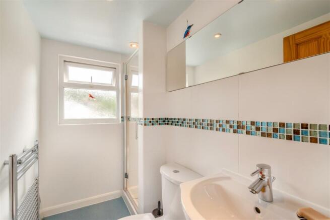 8567416-interior14.jpg