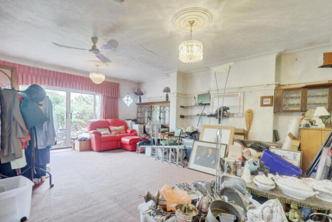 Priory Cresent, Southend-on-Sea, SS2 photo 4