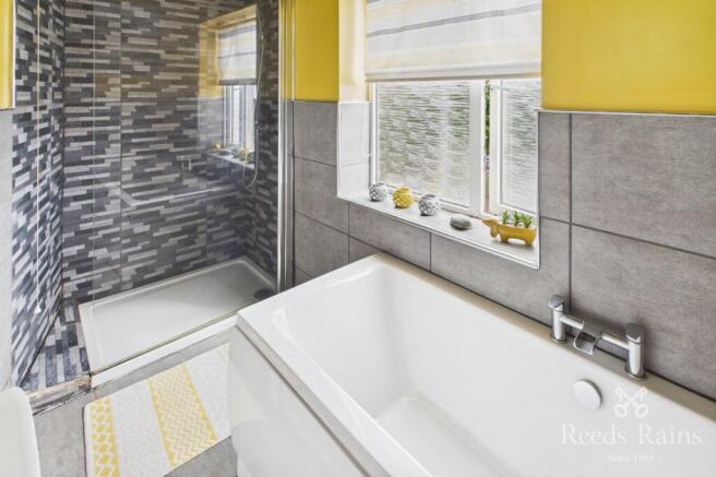 3 bed Semi-Detached for sale Image 9