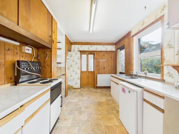 CAM04018G0-PR0395-STILL001