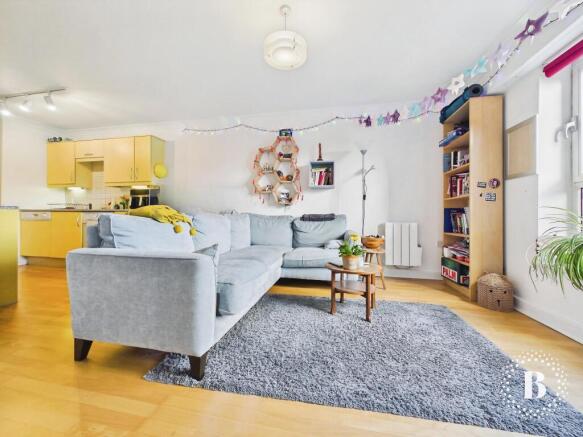 1 bed Flat for sale Image 9