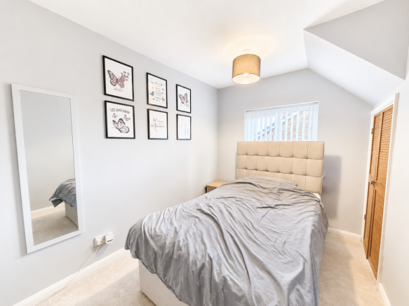 3 bed Semi-Detached for sale Image 7