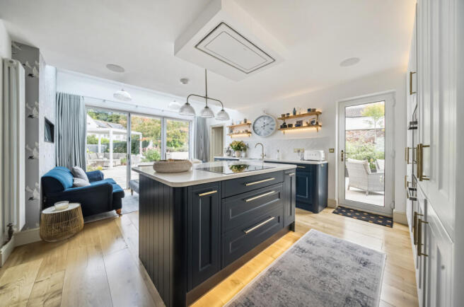 13564091168dd303e23d70