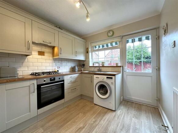 Stylish Modern Kitchen 376