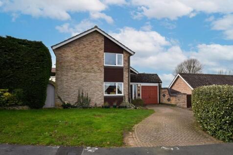 Orchard Close, Hail Weston, PE19