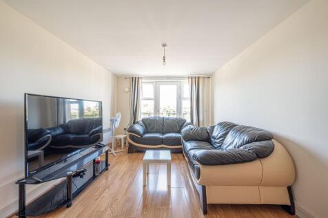 Greyhound Hill, Hendon, London, NW4