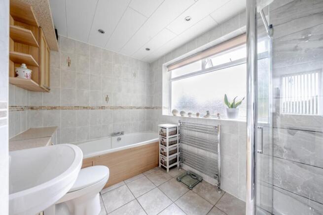 3 bed Semi-Detached for sale Image 9