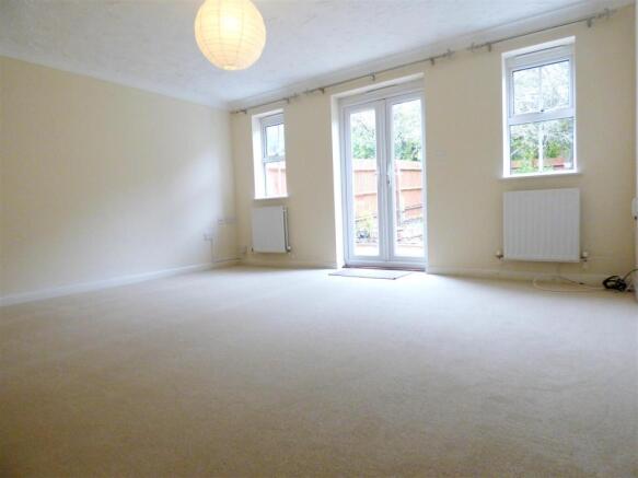 Rear Aspect Lounge