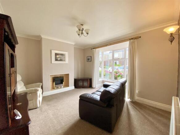 2 bed Semi-Detached for sale Image 6