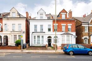 Flat 3, 247, Ballards Lane, Finchley, London N3 1NG