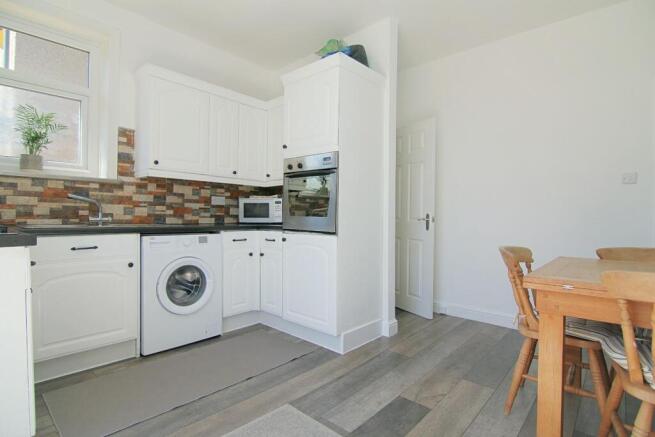 2 bed Semi-Detached for sale Image 4