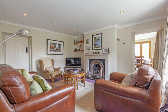 Reception Room-2.jpg
