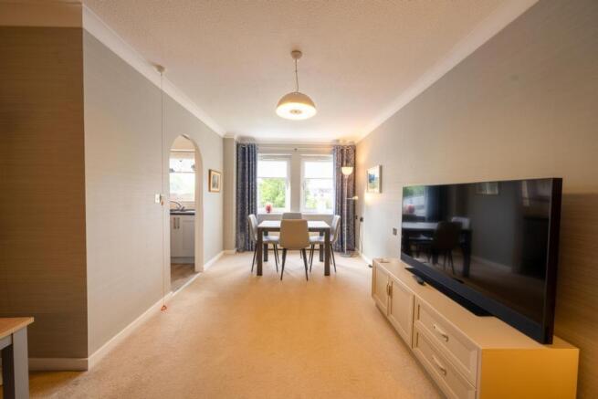 Muirfield Court, Muirend, G44 photo 3
