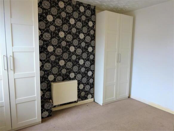 bedroom2.jpg