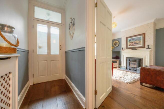 3 bed Semi-Detached for sale Image 6